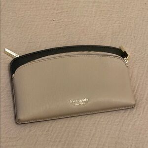 Kate Spade Sylvia Taupe and Black Leather Phone bag . No strap